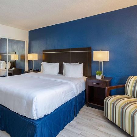 אלטמונטה ספרינגס Developer Inn Orlando North, A Baymont By Wyndham מראה חיצוני תמונה