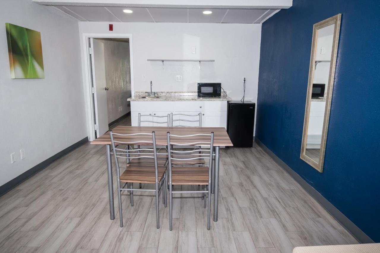 אלטמונטה ספרינגס Developer Inn Orlando North, A Baymont By Wyndham מראה חיצוני תמונה