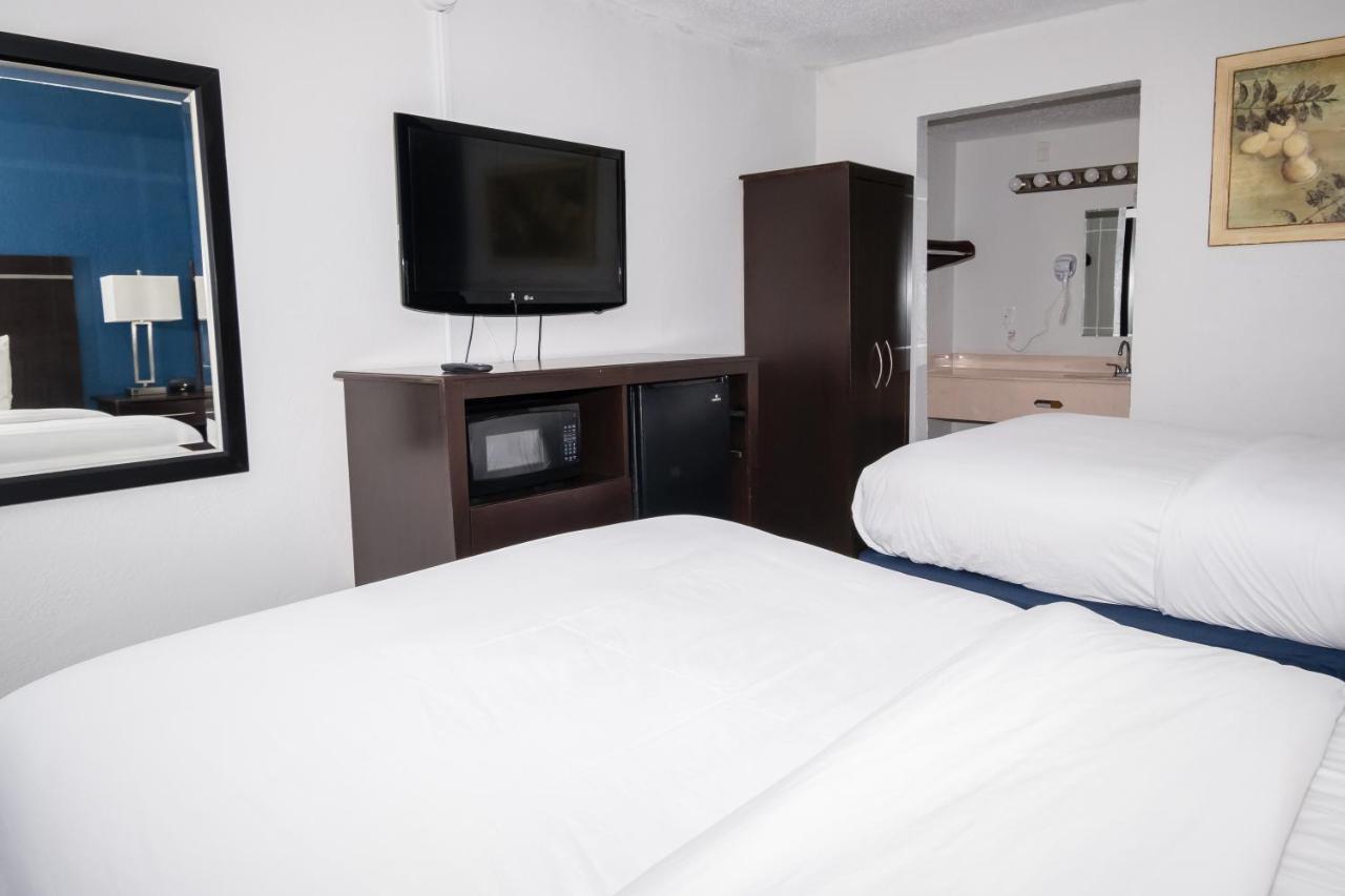 אלטמונטה ספרינגס Developer Inn Orlando North, A Baymont By Wyndham מראה חיצוני תמונה