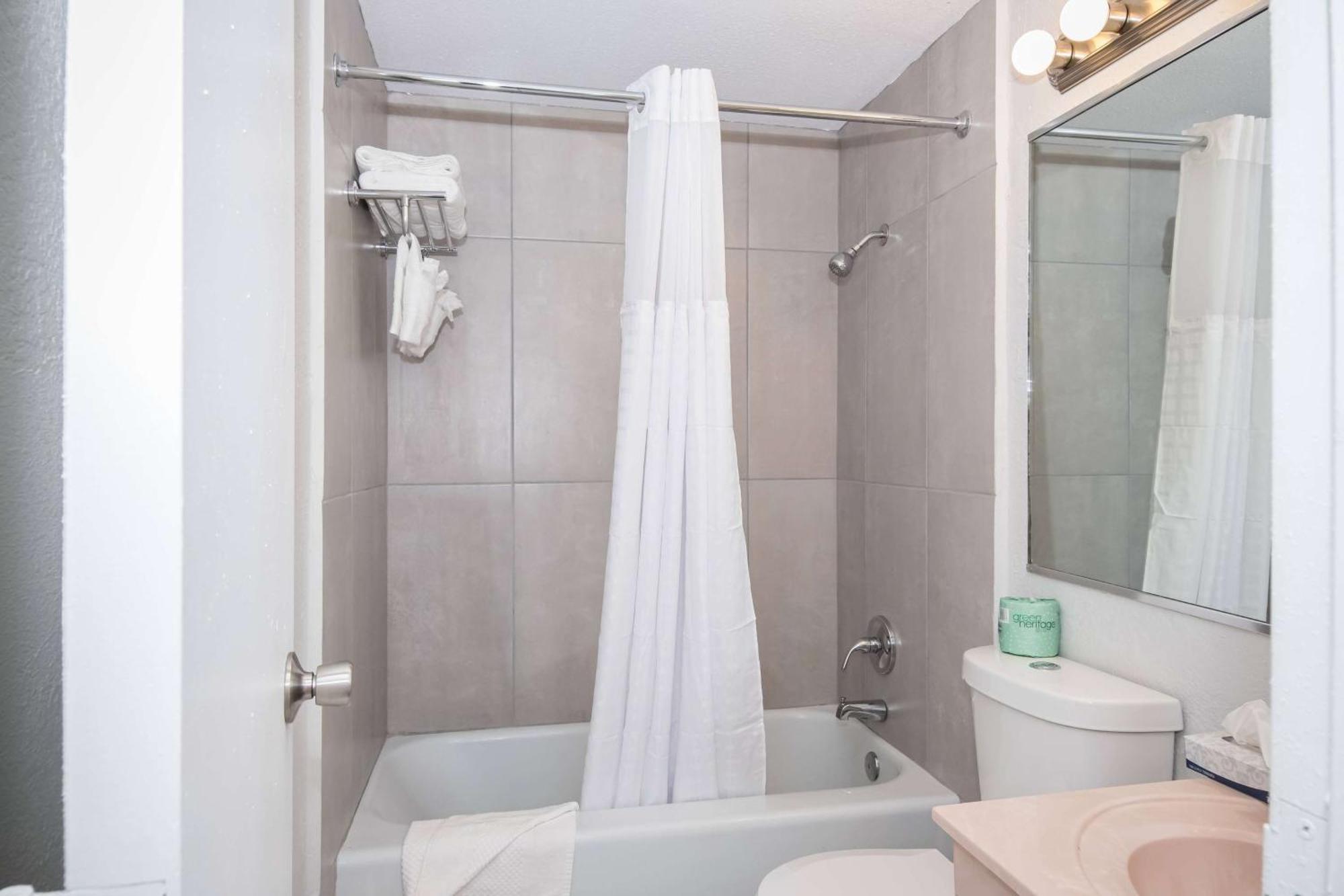 אלטמונטה ספרינגס Developer Inn Orlando North, A Baymont By Wyndham מראה חיצוני תמונה